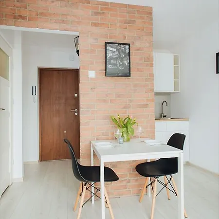 Shortstaypoland Pereca Apartmán *